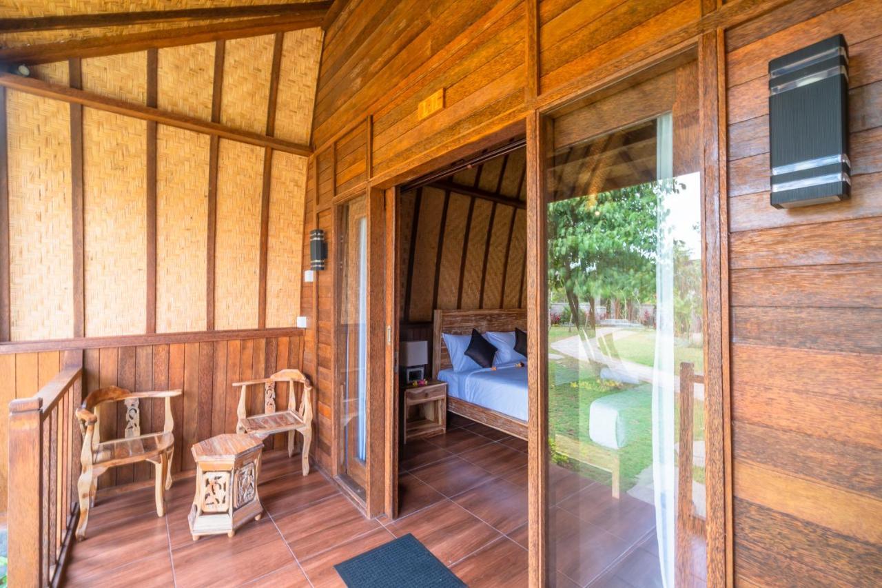 Wooden Puri Guesthouse Улувату Экстерьер фото