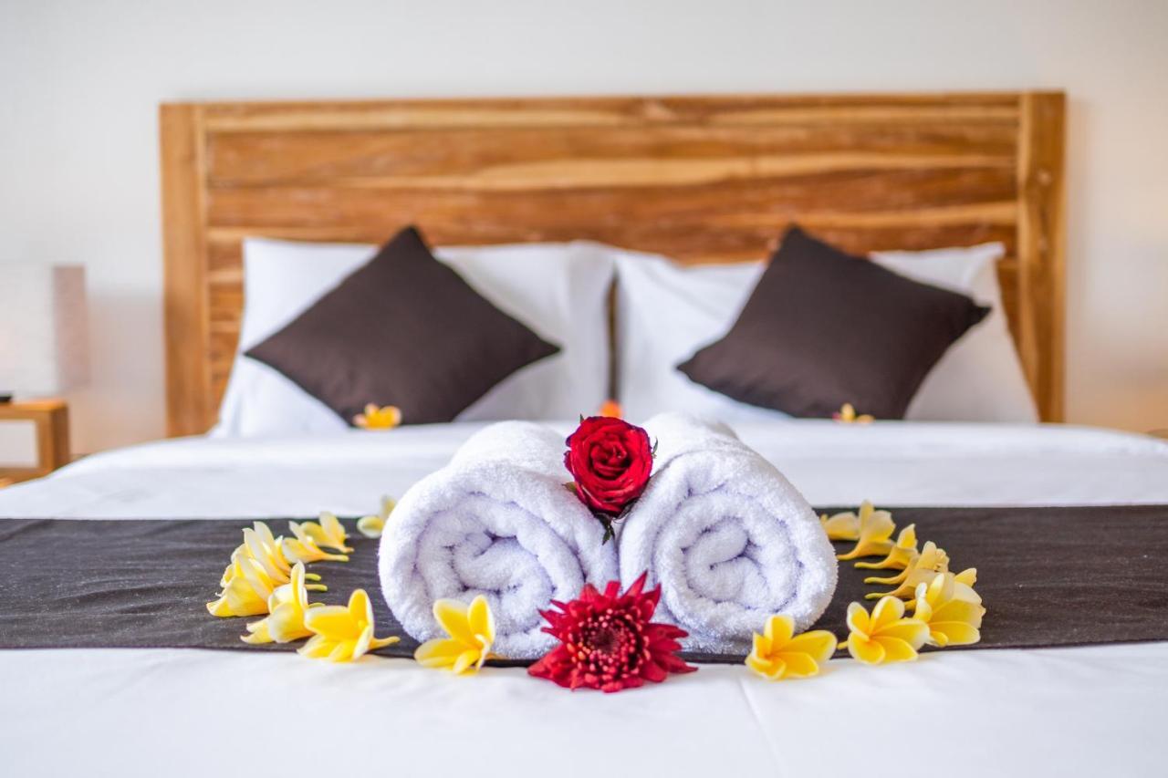 Wooden Puri Guesthouse Улувату Экстерьер фото