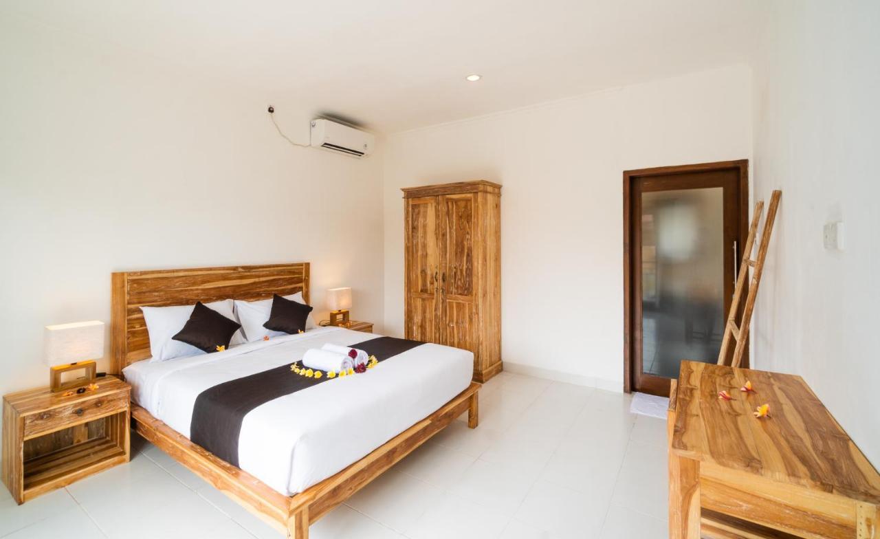 Wooden Puri Guesthouse Улувату Экстерьер фото