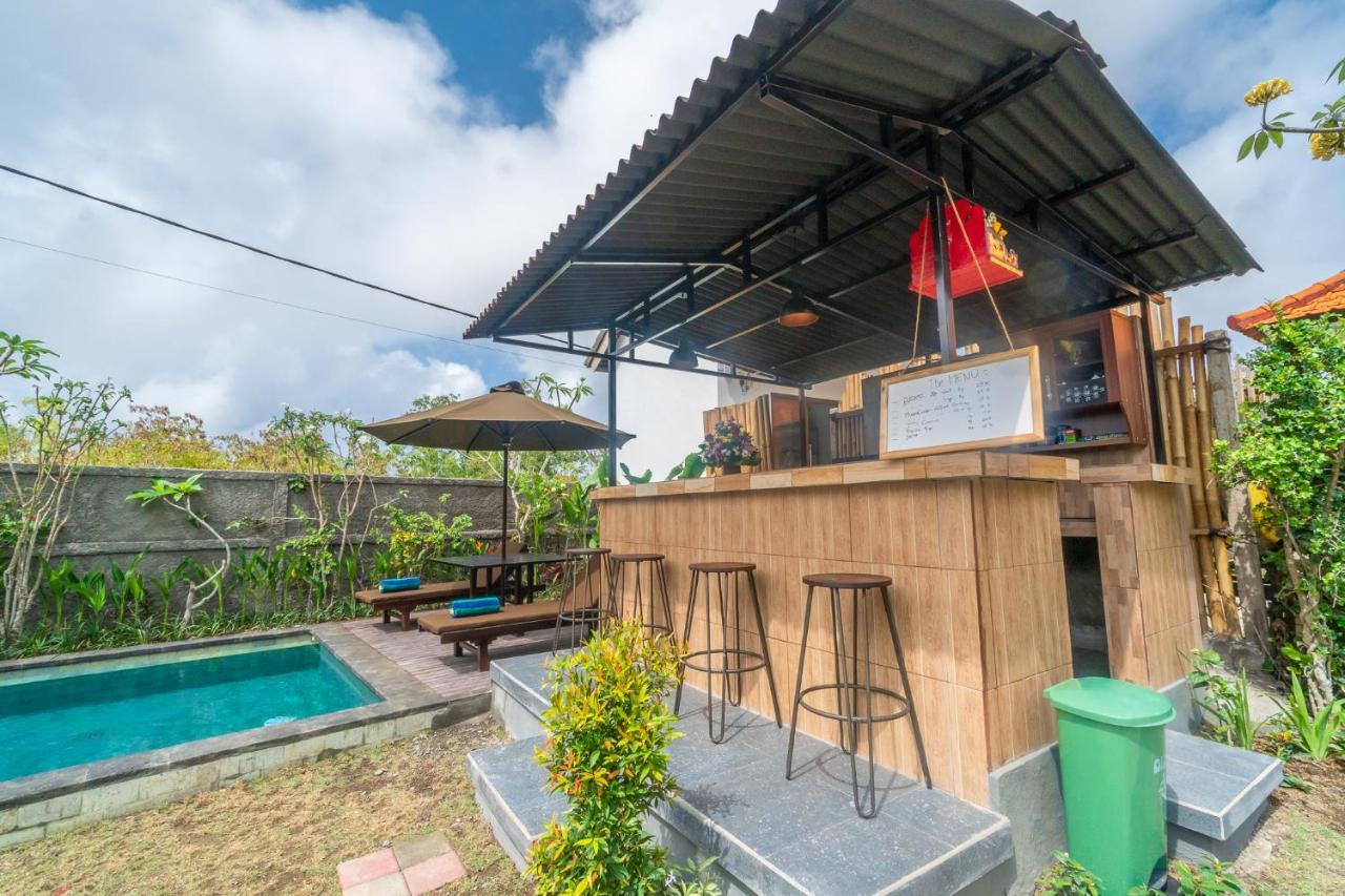 Wooden Puri Guesthouse Улувату Экстерьер фото