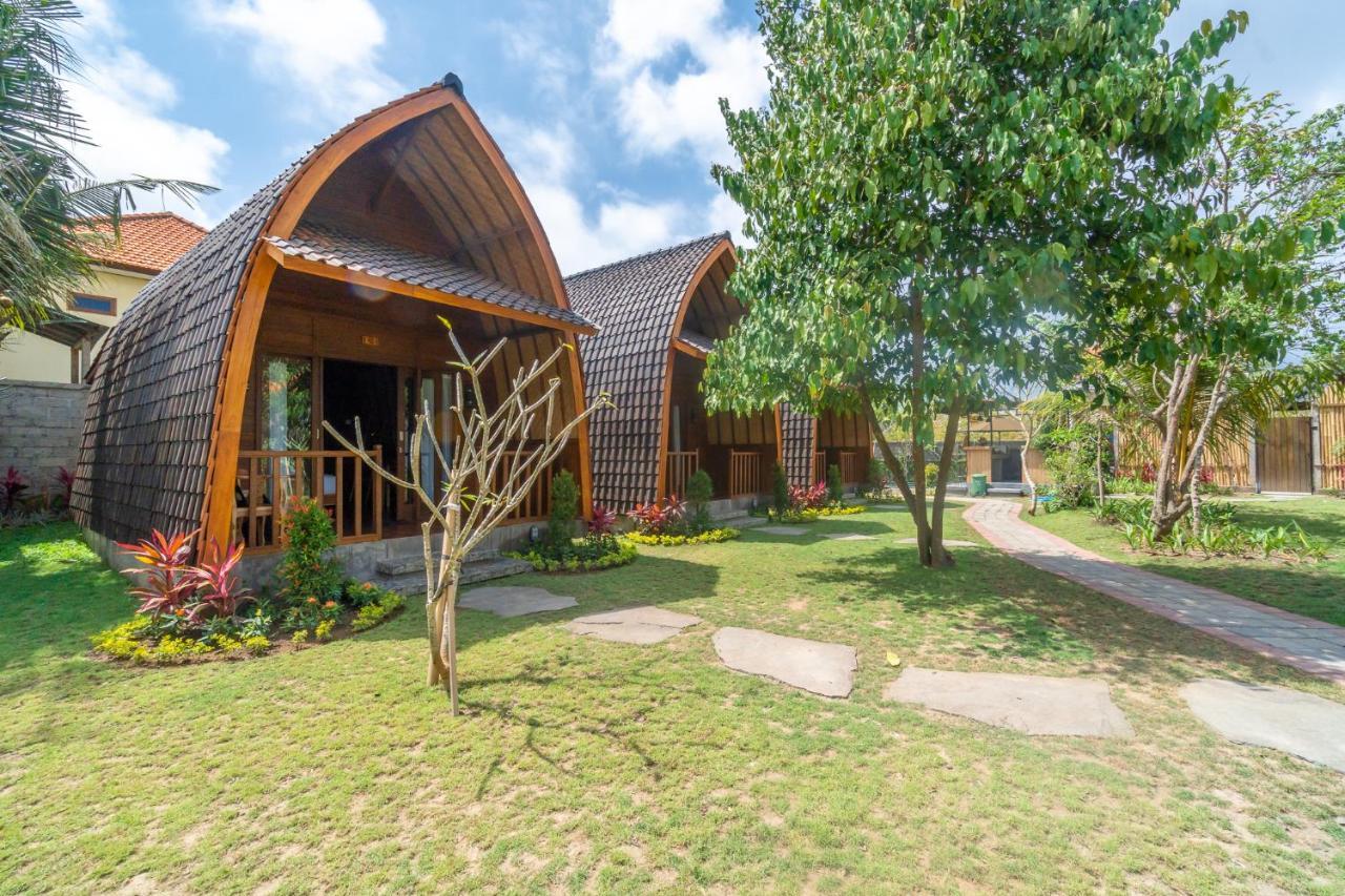 Wooden Puri Guesthouse Улувату Экстерьер фото