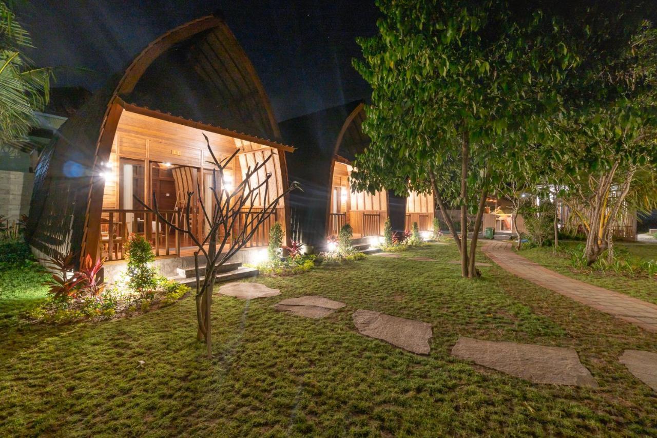 Wooden Puri Guesthouse Улувату Экстерьер фото