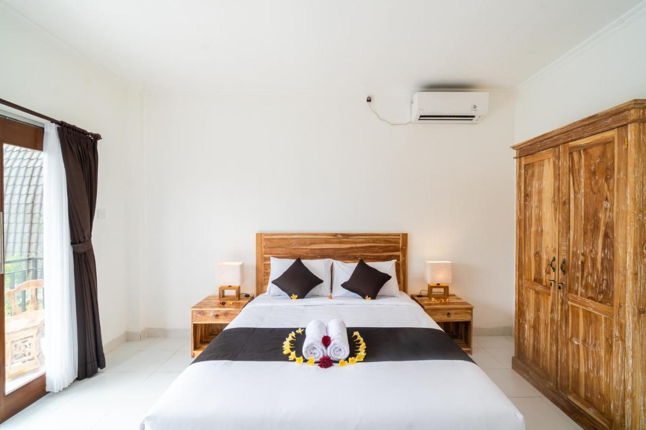 Wooden Puri Guesthouse Улувату Экстерьер фото