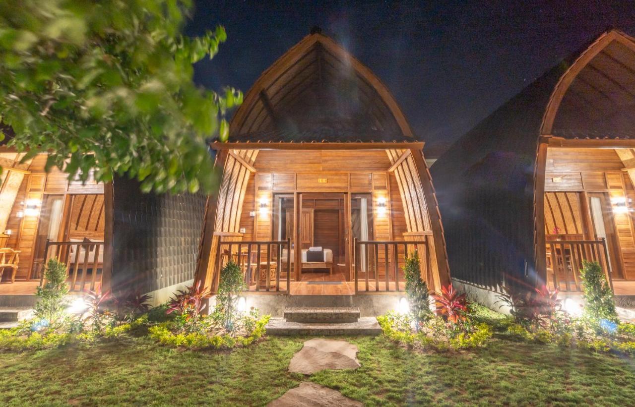 Wooden Puri Guesthouse Улувату Экстерьер фото